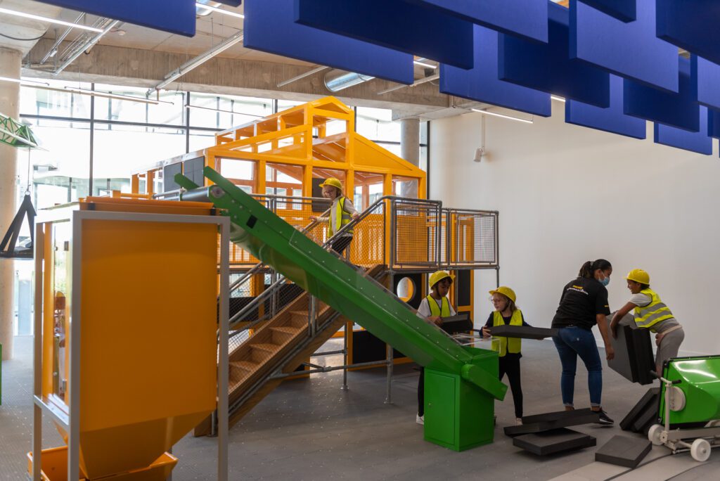 200825-1824-DSS_9578