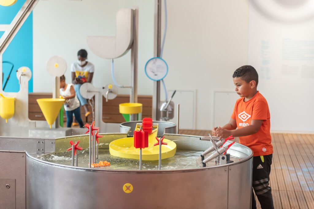 200825-1854-DSS_9690